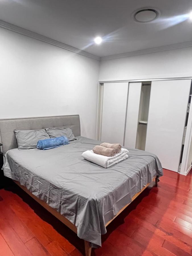 A5U3 Hostel Gold Coast Exterior photo